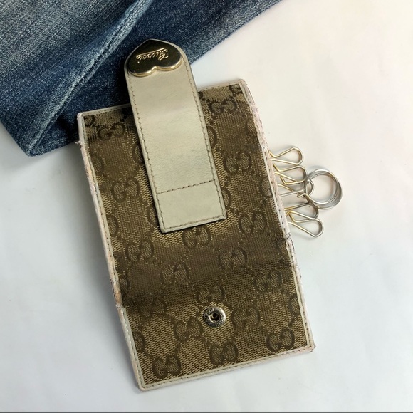 GUCCI Gold Heart Canvas Monogram Key Card Holder - Picture 13 of 13